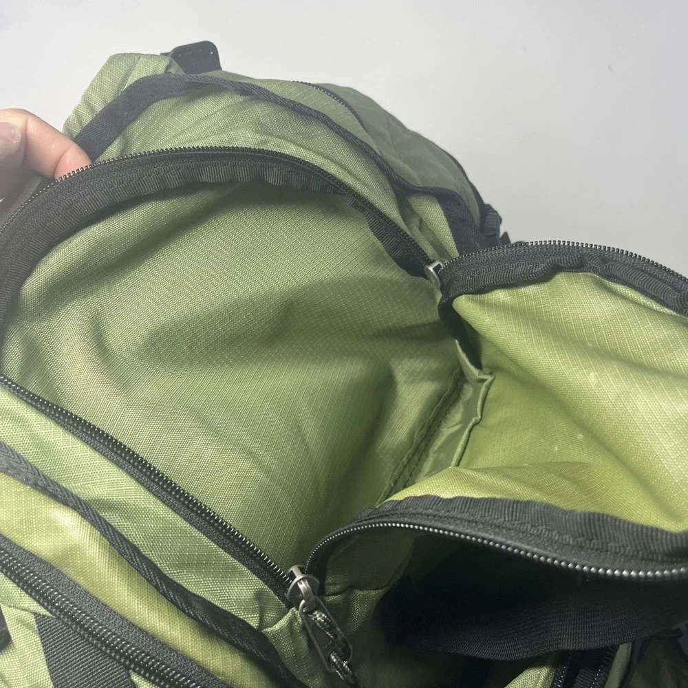 Orvis Fly Fishing Backpack Olive Drab Hiking Rod Bag Water-Resistant